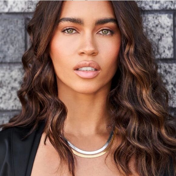 Jennifer Zeuner Hamilton Gold Plated Brass Necklace. New